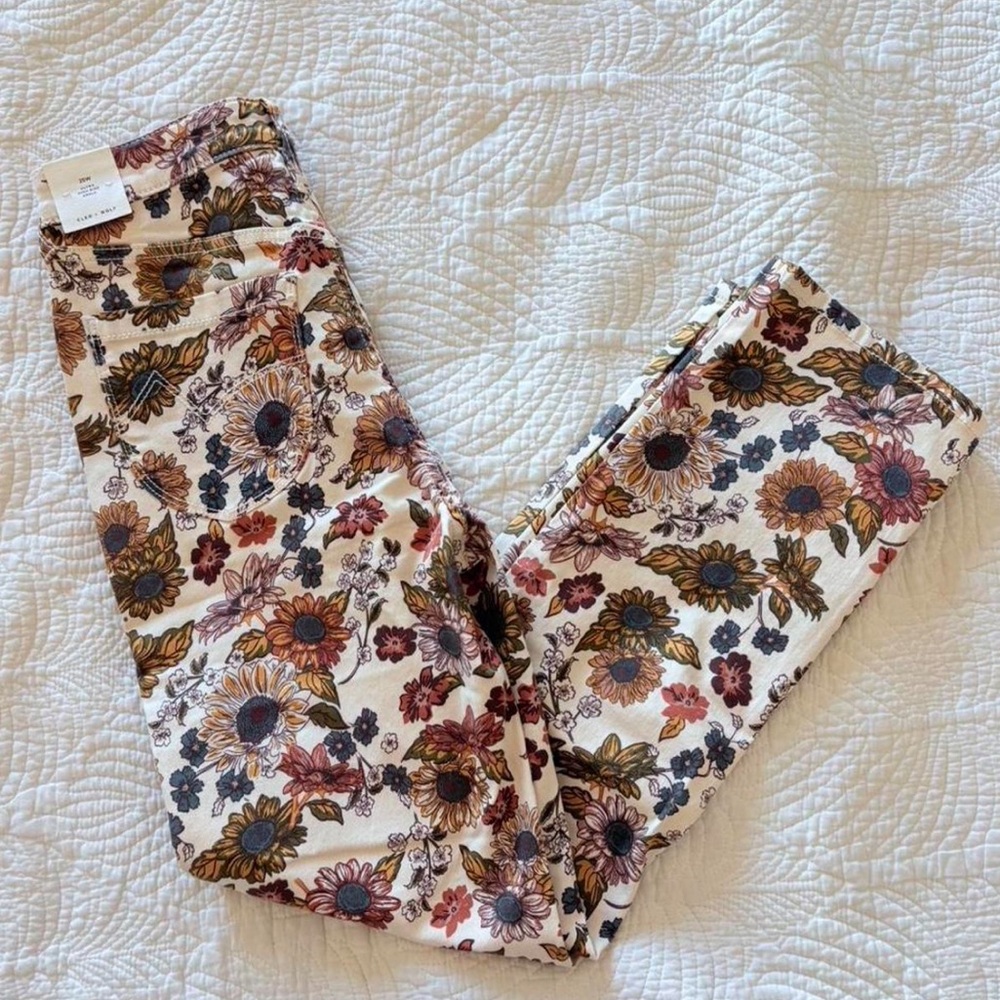 Cleo + Wolf Women's White Ankle Jeans with Multicolor Floral Print W25